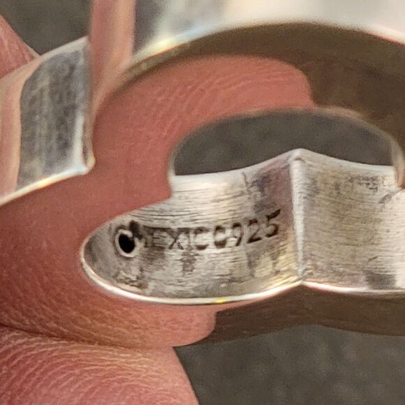 Sterling Modernist 3D Trefoil Pendant with Omega Chain - Picture 10 of 10